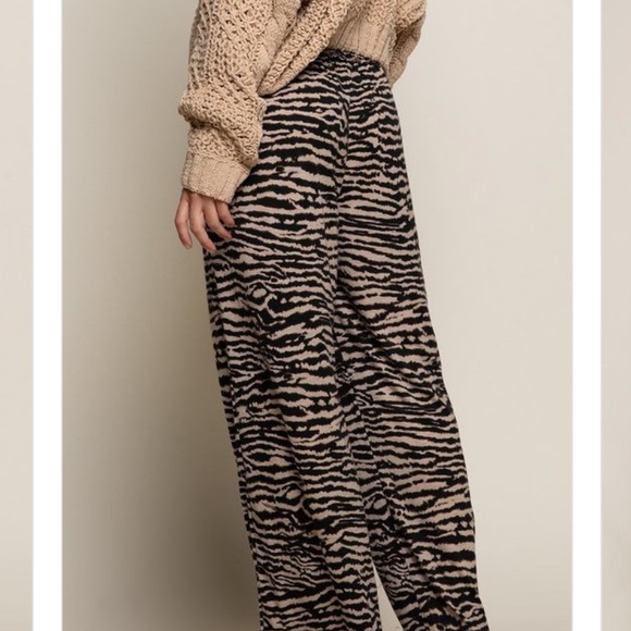🖤 POL TAUPE ZEBRA WIDE LEG - Picture 2 of 6